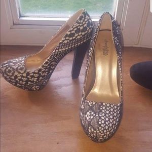 Charlotte russe heels